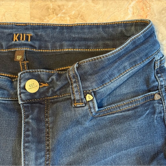 NWOT KUT From The Kloth Bootcut Jeans in Dark Wash. Size 10P. - Picture 7 of 10